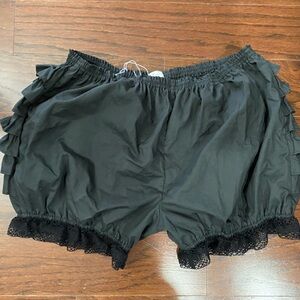 Ruffled Victorian Lolita Bloomer Shorts Black Pantaloon Bottoms Medium NWOT
